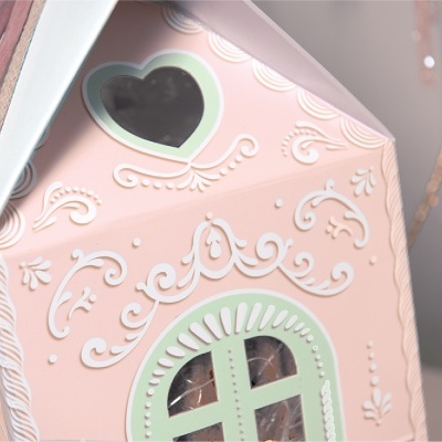 Caixa PANETONE CASINHA COM CORDÃO Pq. - und.