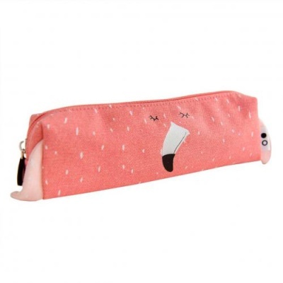 Estojo cor de rosa com padrão branco e rosto desenhado