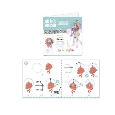 Kit de artesanato DIY com instruções ilustradas e peças para montagem