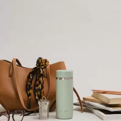 Garrafa de Chá Térmica Verde Tília 400ml - Qwetch