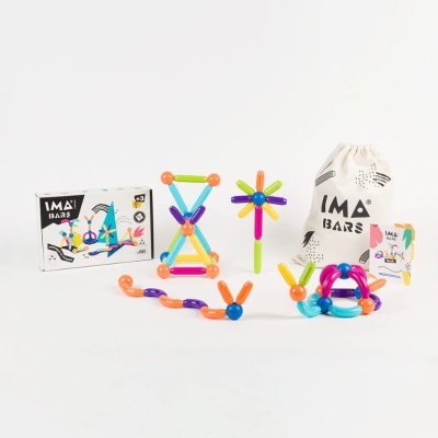 Brinquedo de construção IMABARS com peças coloridas e embalagens
