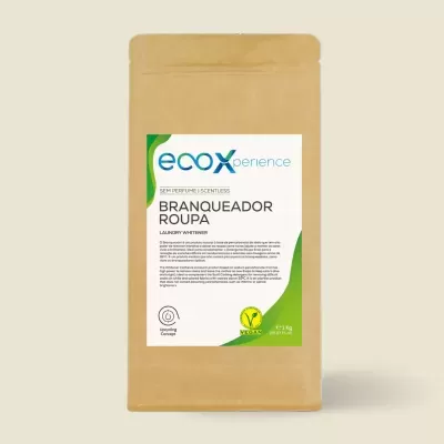 Embalagem castanha com etiqueta branca e verde de branqueador para roupa ECOXperience