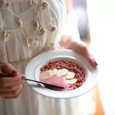 Granola Pitaya Biológica sem Glúten (morango, pitaya & jasmim) a Granel - SIMPLU