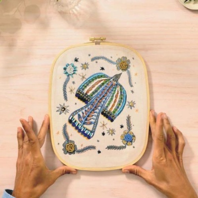 Atelier 59 Bordado com Missangas Pássaro - Djeco Arts & Crafts
