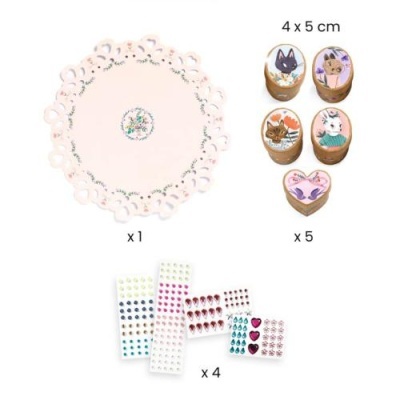 Conjunto com base decorativa, carimbos de animais e folhas de adesivos coloridos