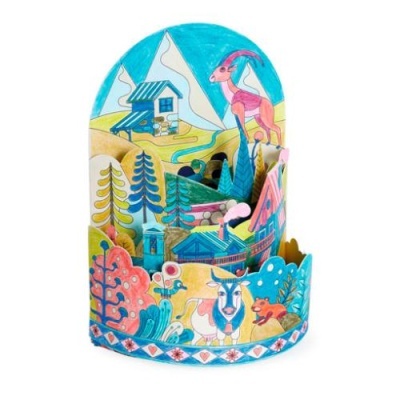 Decoração colorida em papel com tema campestre e montanhas