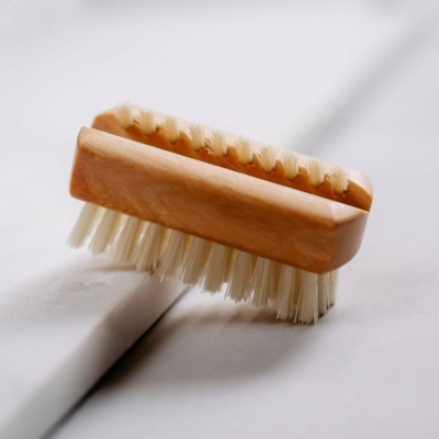 Escova Para Unhas em Madeira - Croll & Denecke Escova Para Unhas em Madeira - Croll & Denecke