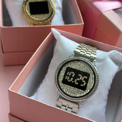 Relógio Digital Brilhante