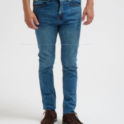 https://www.oliveclothescomplements.com/product/jeans-slim-zoco-or-azul