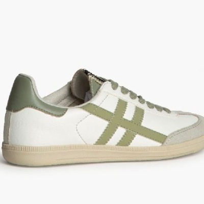 Ténis Retro Branco e Verde (2025)