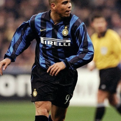 98-99 INTER MILAN - RONALDO Name Set
