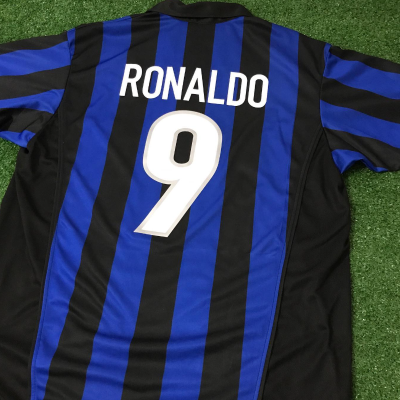 98-99 INTER MILAN - RONALDO Name Set