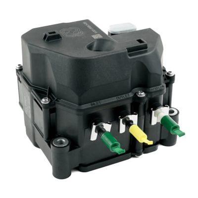 Dispositivo electrónico preto con conectores de cor