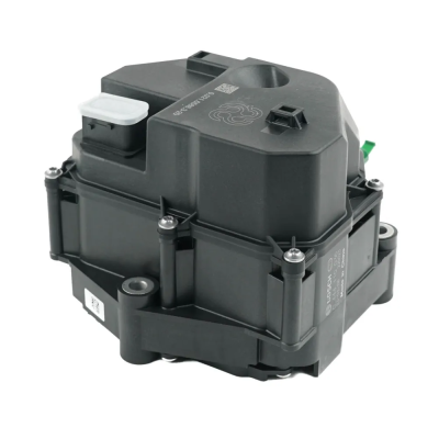 Componente electrónico preto com parafusos e texto branco