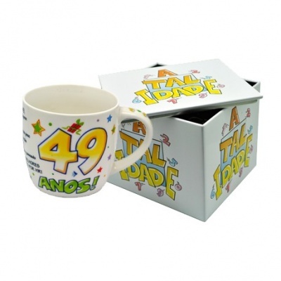 Caneca branca idade 49