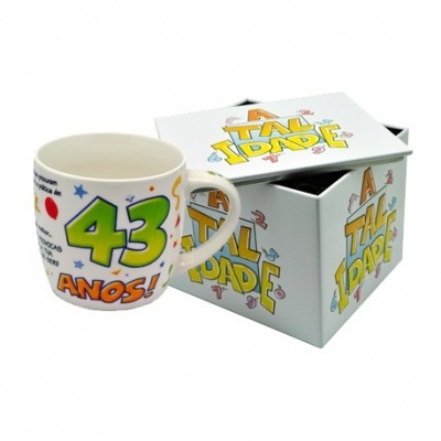 Caneca branca idade 43