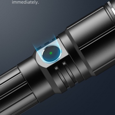 A2 PRO LED Flashlight 1450 Lumens