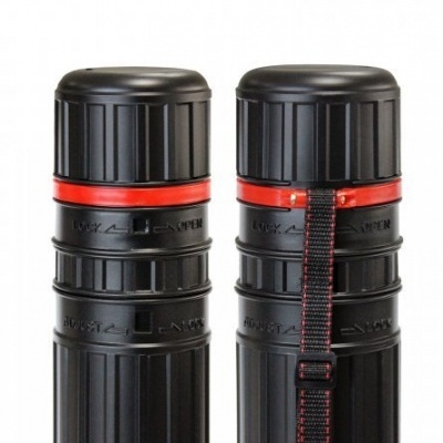 Estojos de transporte cilíndricos pretos com tampa preta e faixa vermelha