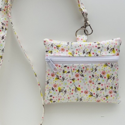 Bolsa Porta Cartões com fita P001