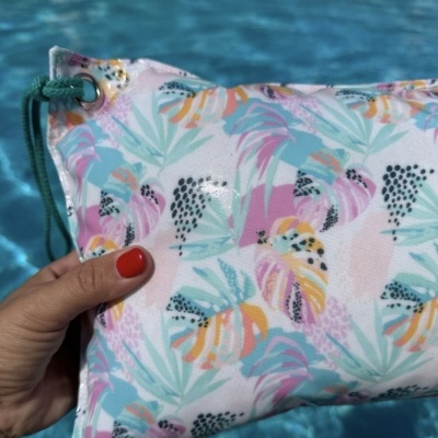 Almofada de Praia Flores Tropicais