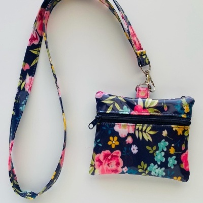 Bolsa Porta Cartões com fita P009