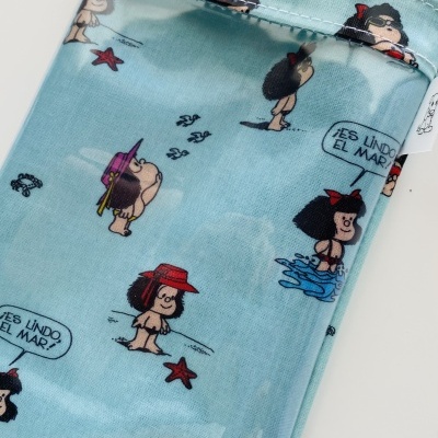 Bolsa Telemóvel Mafalda na Praia