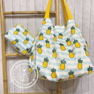 Necessaire Plastificada Pequena Ananases