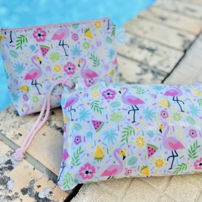 Necessaire Plastificada Pequena Flamingos Florais