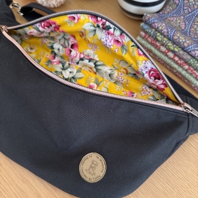 BumBag Nylon Impermeável 09