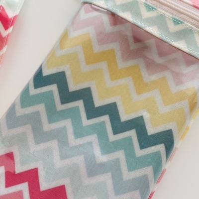 Bolsa Telemóvel Chevron às Cores