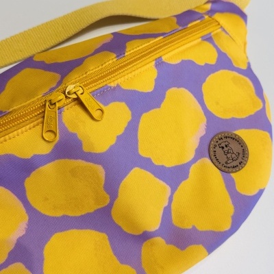 BumBag Vaca Amarelo e Lilás