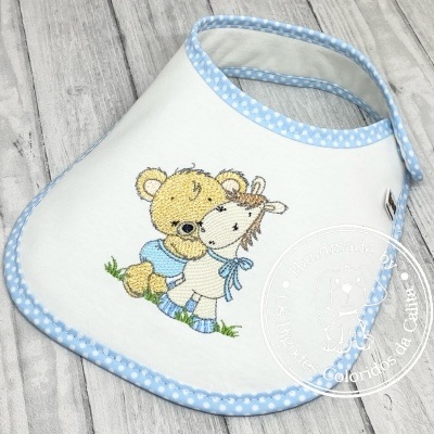 Babete Ursinho e o amigo Cavalo