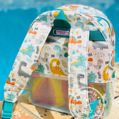 Mochila de Praia Dinossauros Coloridos