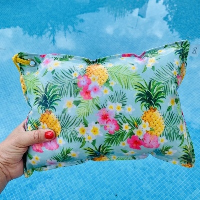 Almofada de Praia Tropical