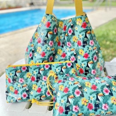 Almofada de Praia Tucanos&Hibiscos