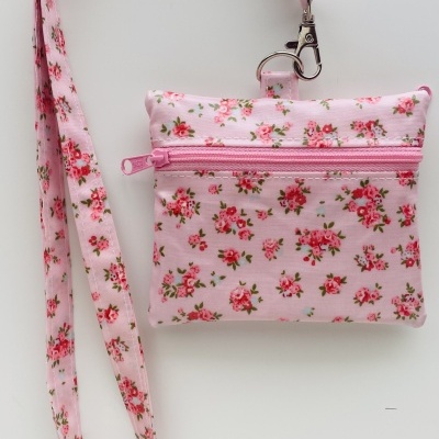 Bolsa Porta Cartões com fita P003