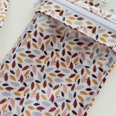 Bolsa Telemóvel Folhinhas Castanhas