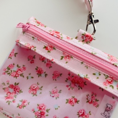 Bolsa Porta Cartões com fita P003