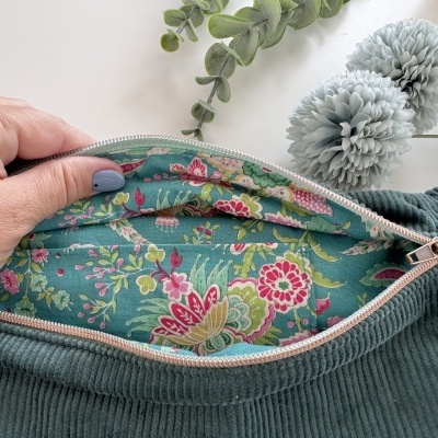 BumBag Bombazina Azul Petróleo