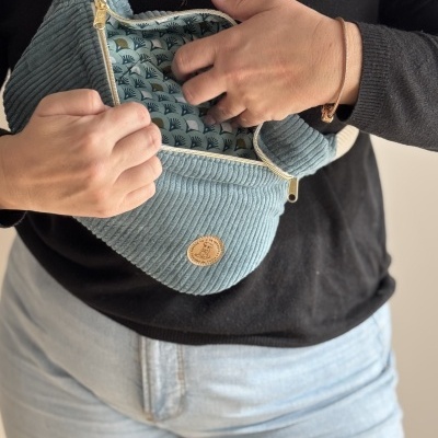 BumBag Bombazine Risca Larga Azul