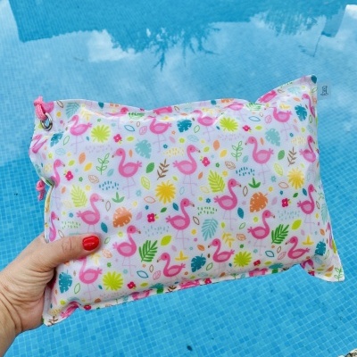 Almofada de Praia Tiny Flamingos