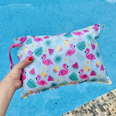 Almofada de Praia Flamingos e Gelados