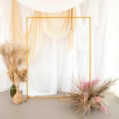 Aro Arco Metal Retangular Dourado