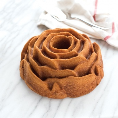 Forma Nordic Ware Rose Bundt