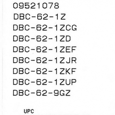 Etiqueta branca com códigos e texto em preto com código de barras e desenhos técnicos