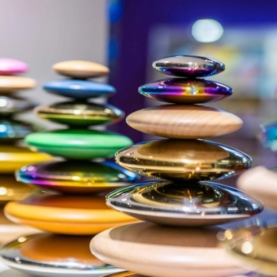 Botões Prateados Refletivos Sensoriais