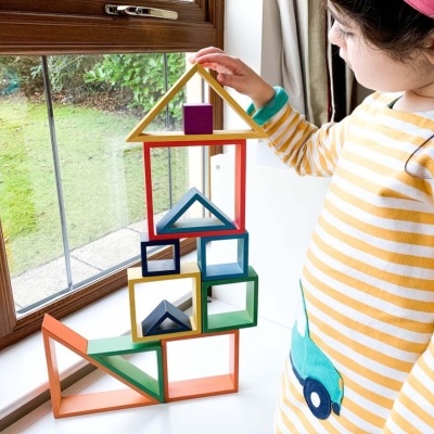 Arcos do Arco-Íris ? Triângulos Arcos do Arco-Íris ? Triângulos