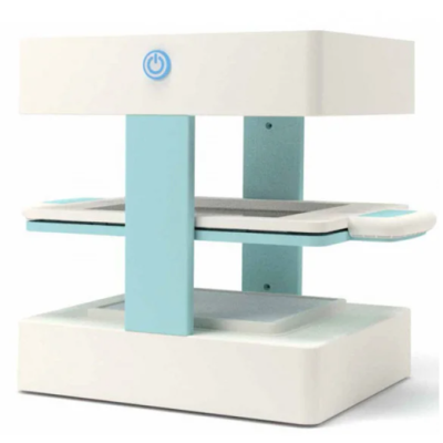 Dispositivo branco e azul claro com botão de ligar, base e estrutura para objecto retangular