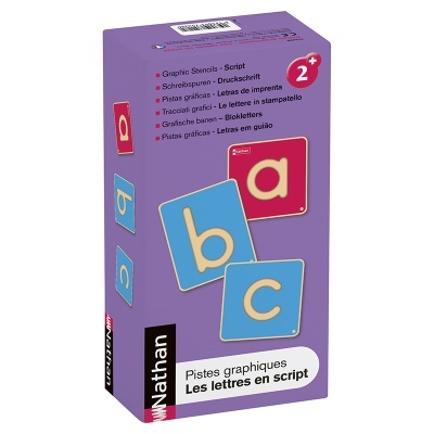 Caixa roxa de material educativo com letras coloridas e texto multilingue