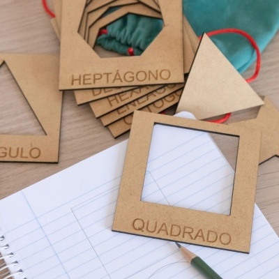 Conjunto de 12 Formas Geométricas com Molduras